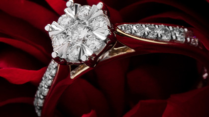 Jak czyścić biżuterię z diamentami?